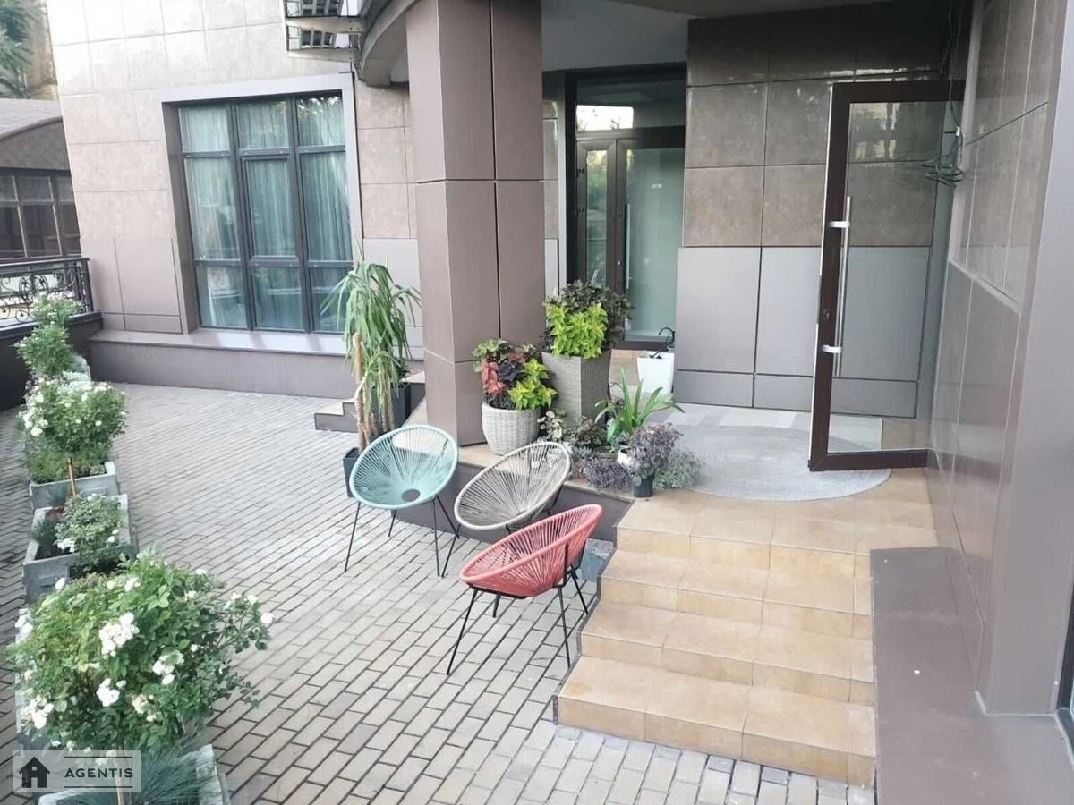 Apartment for rent 3 rooms, 170 m², 1st fl./24 floors. 32, Glybochytcka 32, Kyiv. 