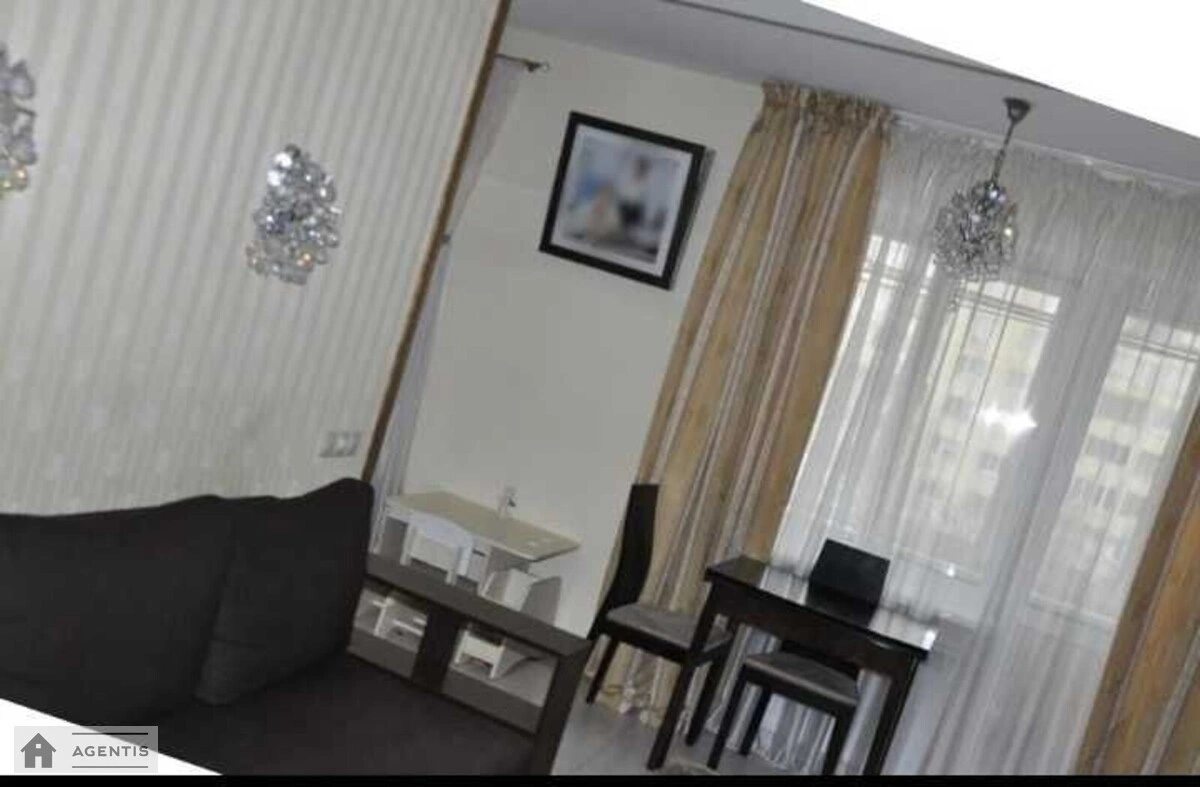 Apartment for rent 2 rooms, 47 m², 5th fl./5 floors. 9, Beresteyskyy prosp. Peremohy, Kyiv. 