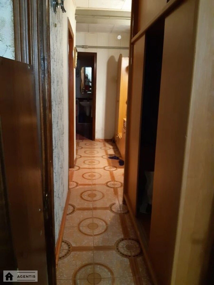 Здам квартиру 2 кімнати, 49 m², 1 пов./9 поверхів. 66, Зодчих 66, Київ. 