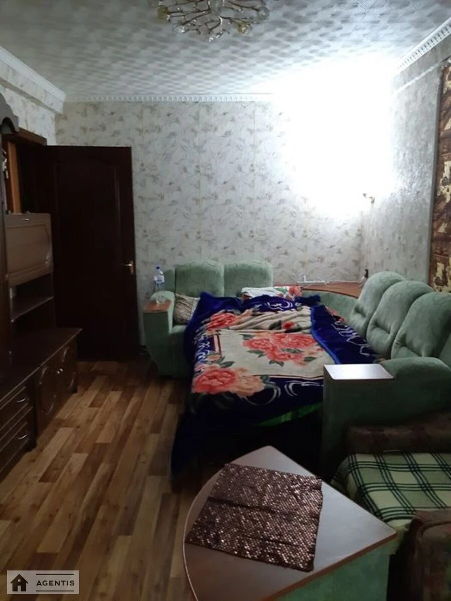 Здам квартиру 2 кімнати, 49 m², 1 пов./9 поверхів. 66, Зодчих 66, Київ. 