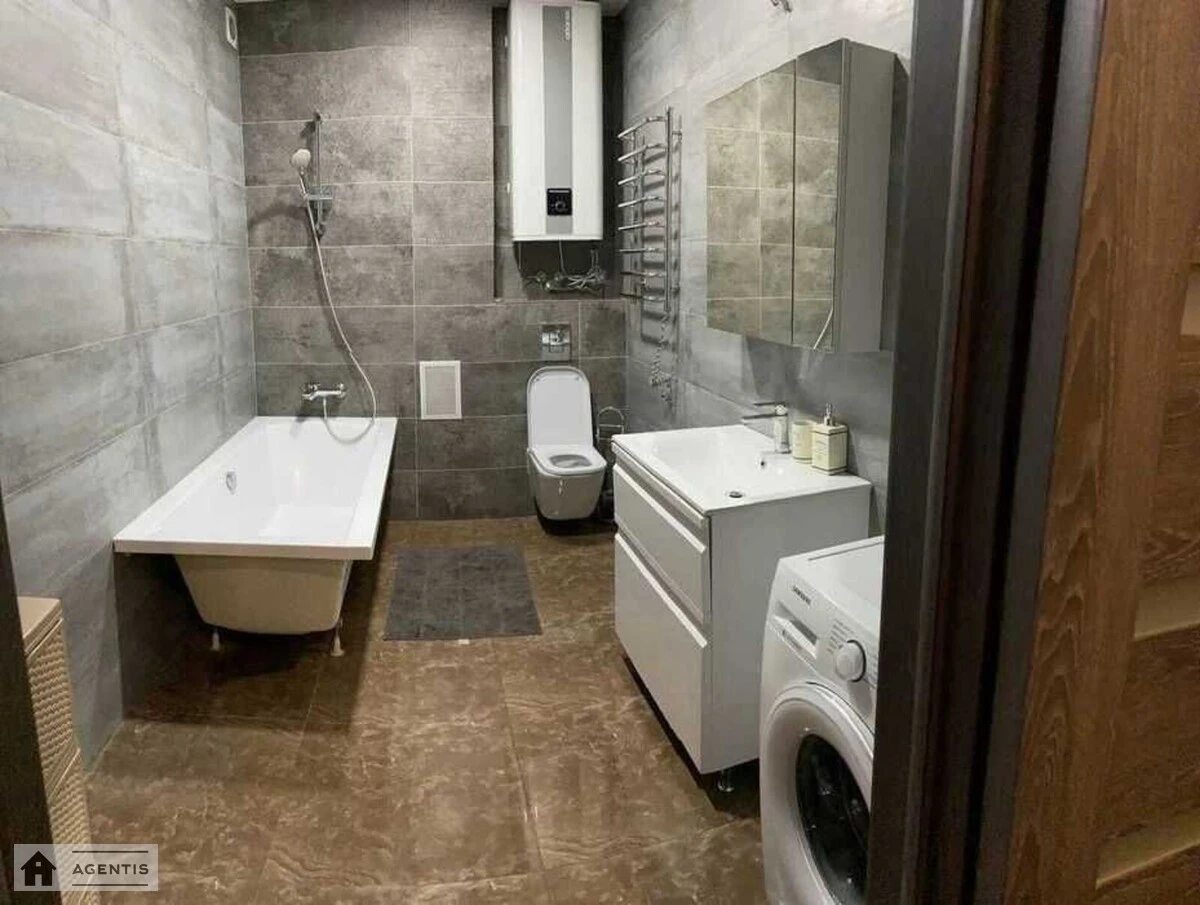 Сдам квартиру 2 комнаты, 44 m², 6 эт./9 этажей. Светлицкого, Киев. 