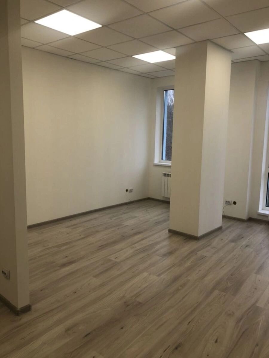 Продажа офиса 104 m², 3 эт./10 этажей. 75, Константинівська вул., Киев. 