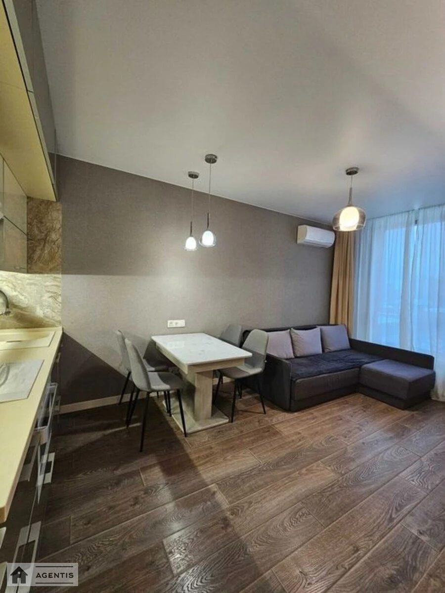 Сдам квартиру 1 комната, 40 m², 10 эт./25 этажей. 45, Правды 45, Киев. 