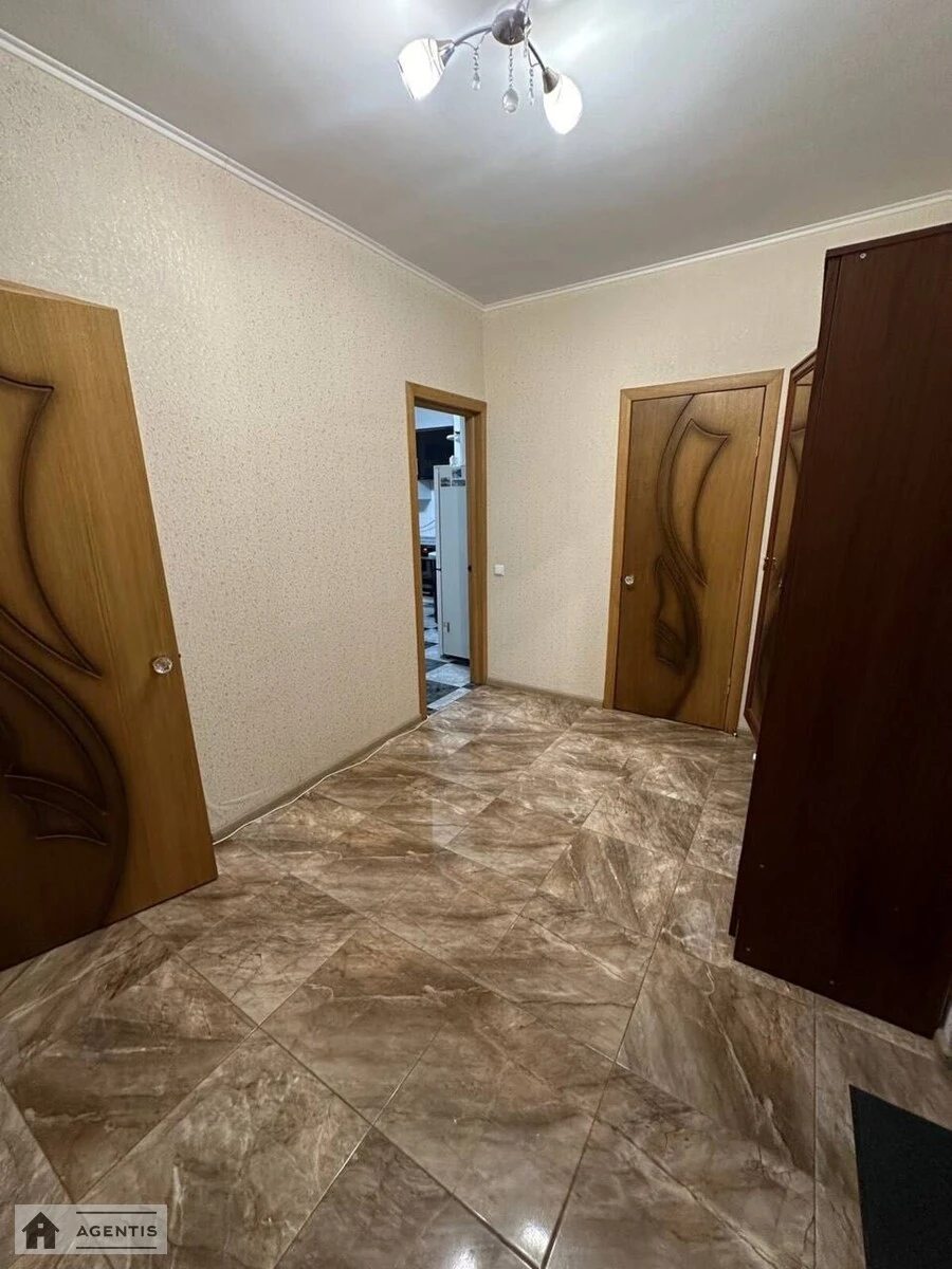 Сдам квартиру 1 комната, 50 m², 15 эт./25 этажей. 3, Юрія Шумського вул., Киев. 