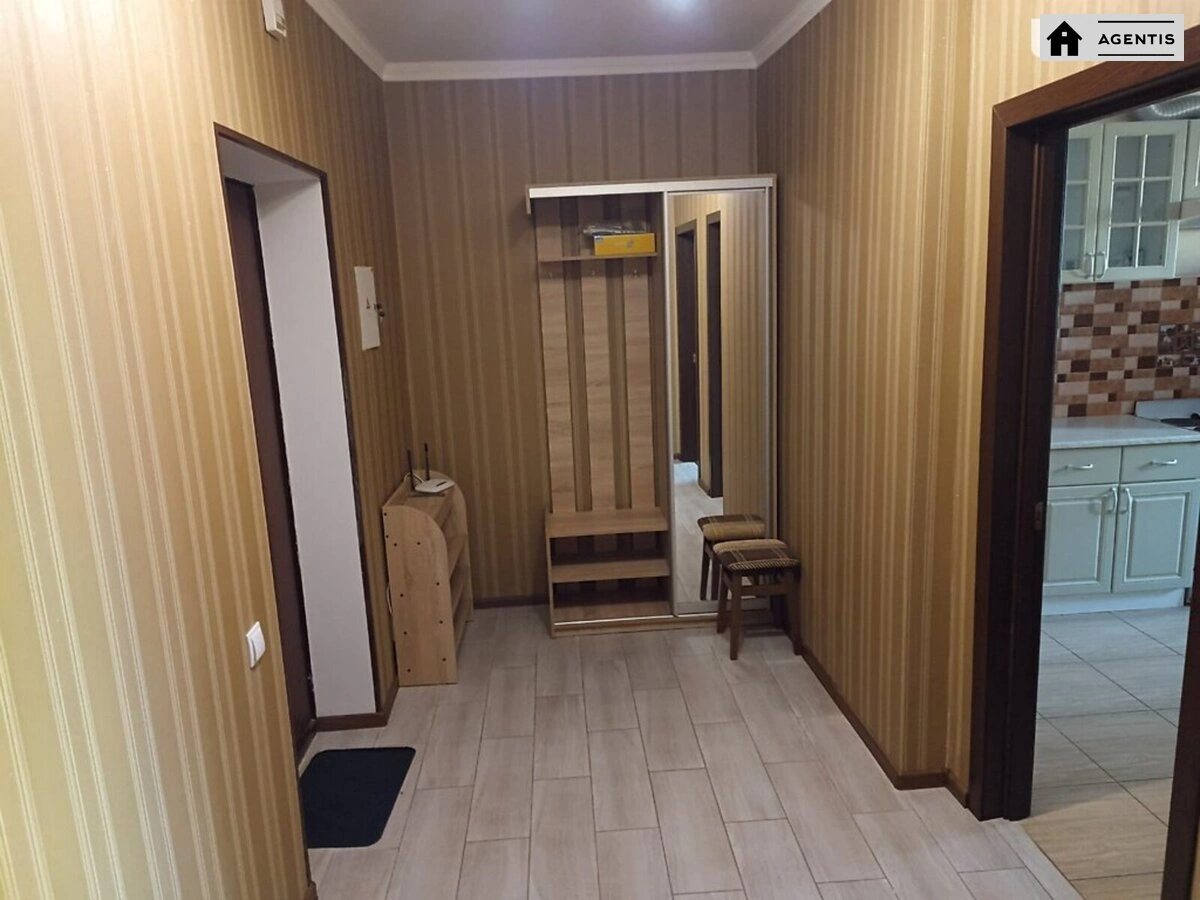 Сдам квартиру 1 комната, 55 m², 15 эт./25 этажей. 3, Михайла Максимовича вул. (Онуфрія Трутенка), Киев. 