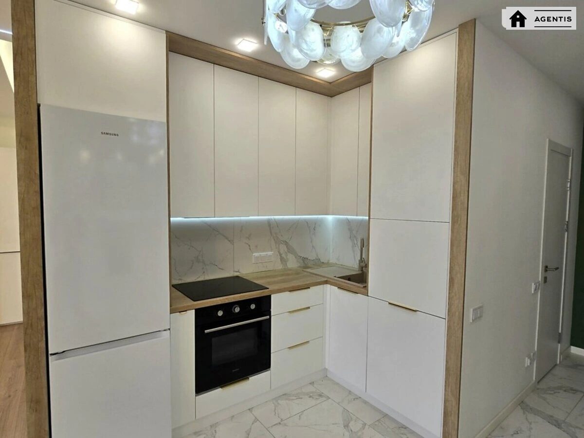 Сдам квартиру 1 комната, 47 m², 18 эт./26 этажей. 6, Заречная 6, Киев. 