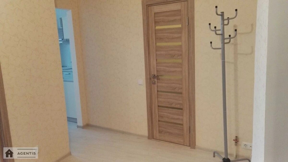 Сдам квартиру 1 комната, 49 m², 15 эт./25 этажей. Олени Пчілки вул., Киев. 