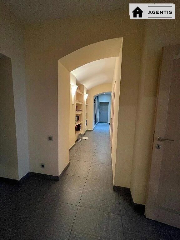 Сдам квартиру 4 комнаты, 160 m², 13 эт./16 этажей. 6, Володимира Івасюка просп. (Героїв Сталінграда), Киев. 