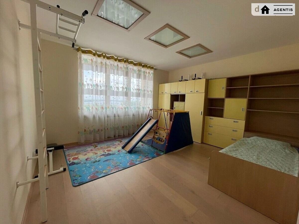 Сдам квартиру 4 комнаты, 160 m², 13 эт./16 этажей. 6, Володимира Івасюка просп. (Героїв Сталінграда), Киев. 