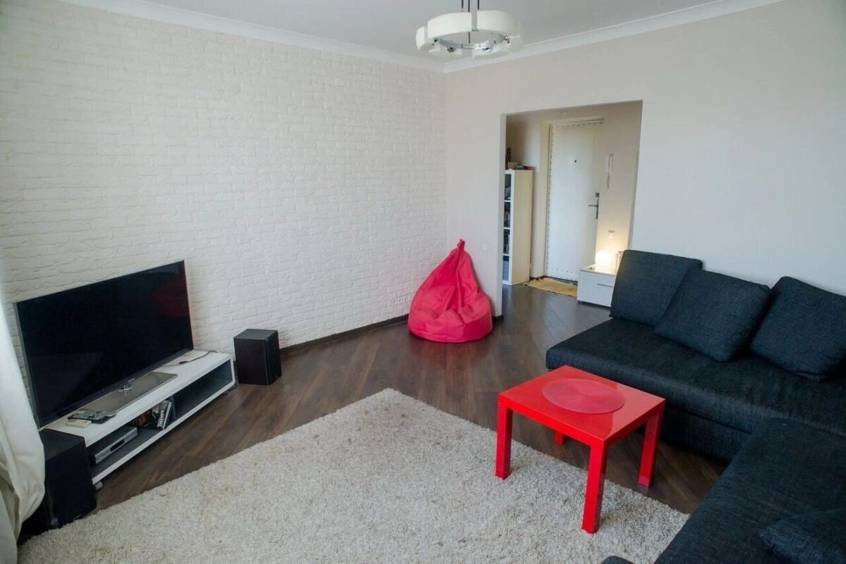 Сдам квартиру 2 комнаты, 55 m², 9 эт./9 этажей. 6, Дегтяревская 6, Киев. 