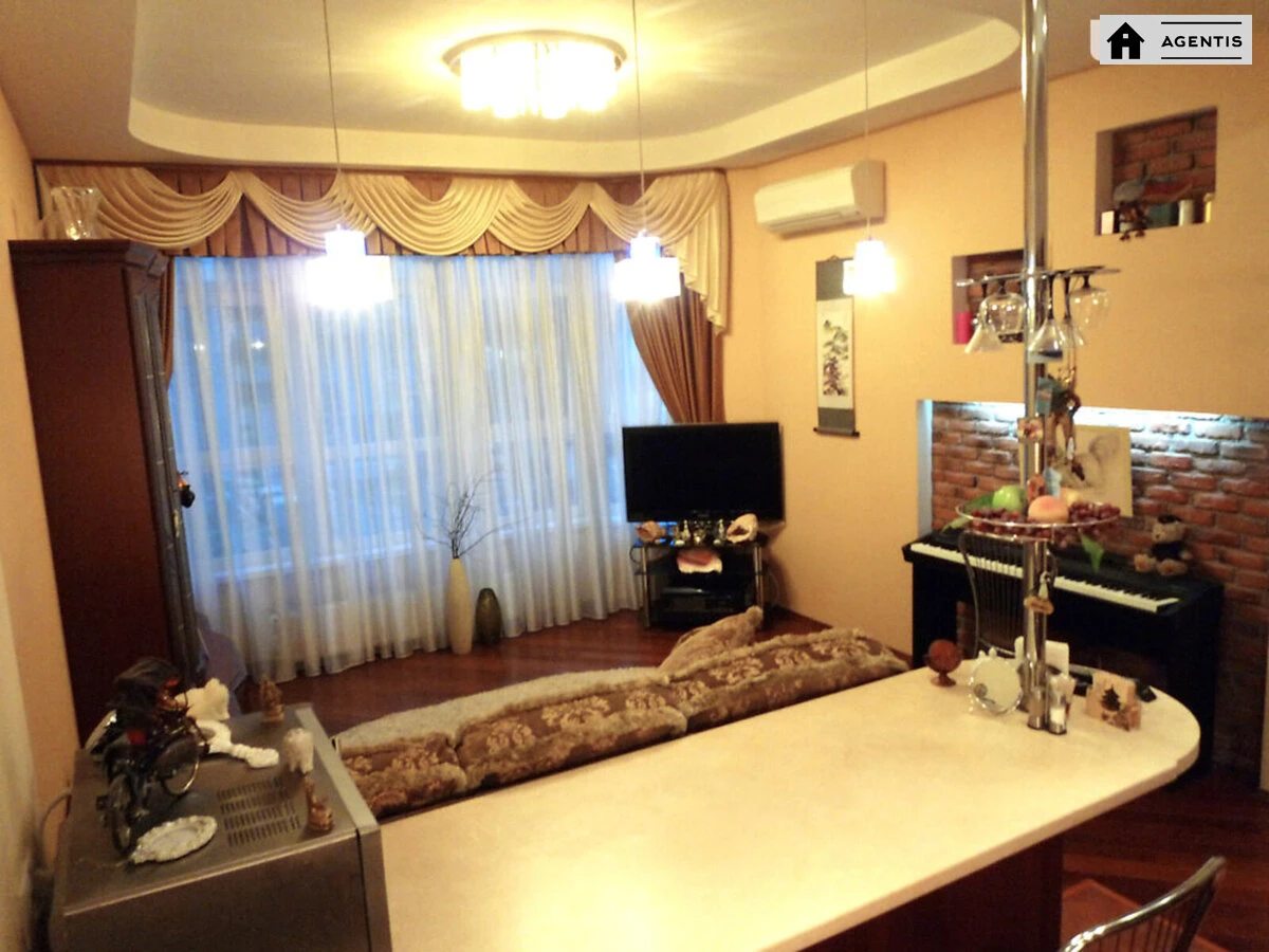 Apartment for rent 2 rooms, 55 m², 3rd fl./17 floors. 16, Mokra vul. Kudryashova, Kyiv. 