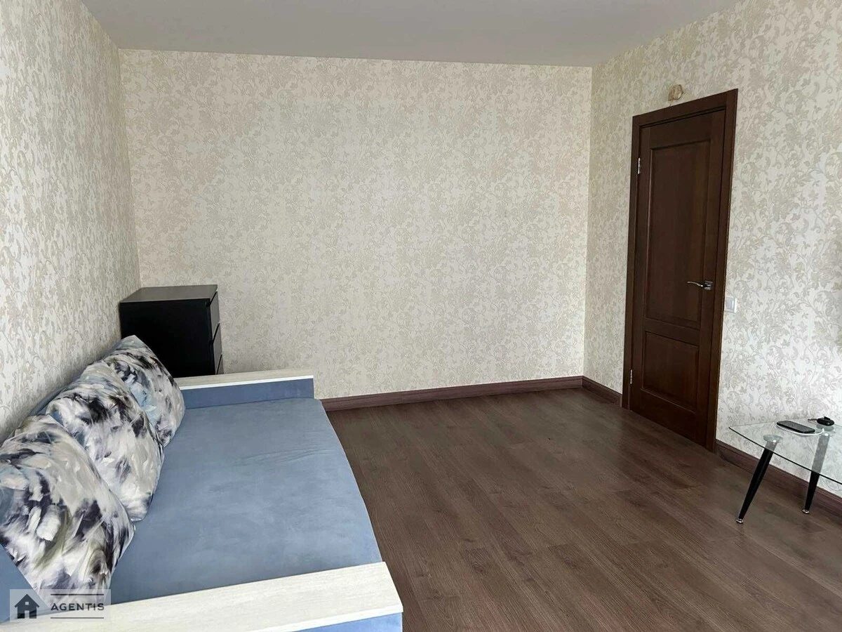 Сдам квартиру 2 комнаты, 64 m², 3 эт./25 этажей. Юлії Здановської вул. (Михайла Ломоносова), Киев. 