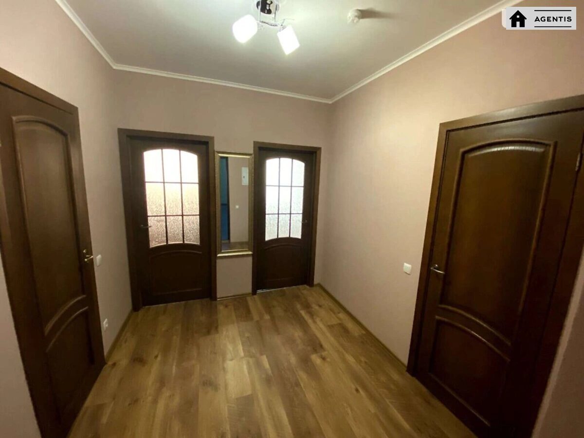 Сдам квартиру 1 комната, 47 m², 13 эт./16 этажей. 46, Любомира Гузара просп. (Космонавта Комарова), Киев. 