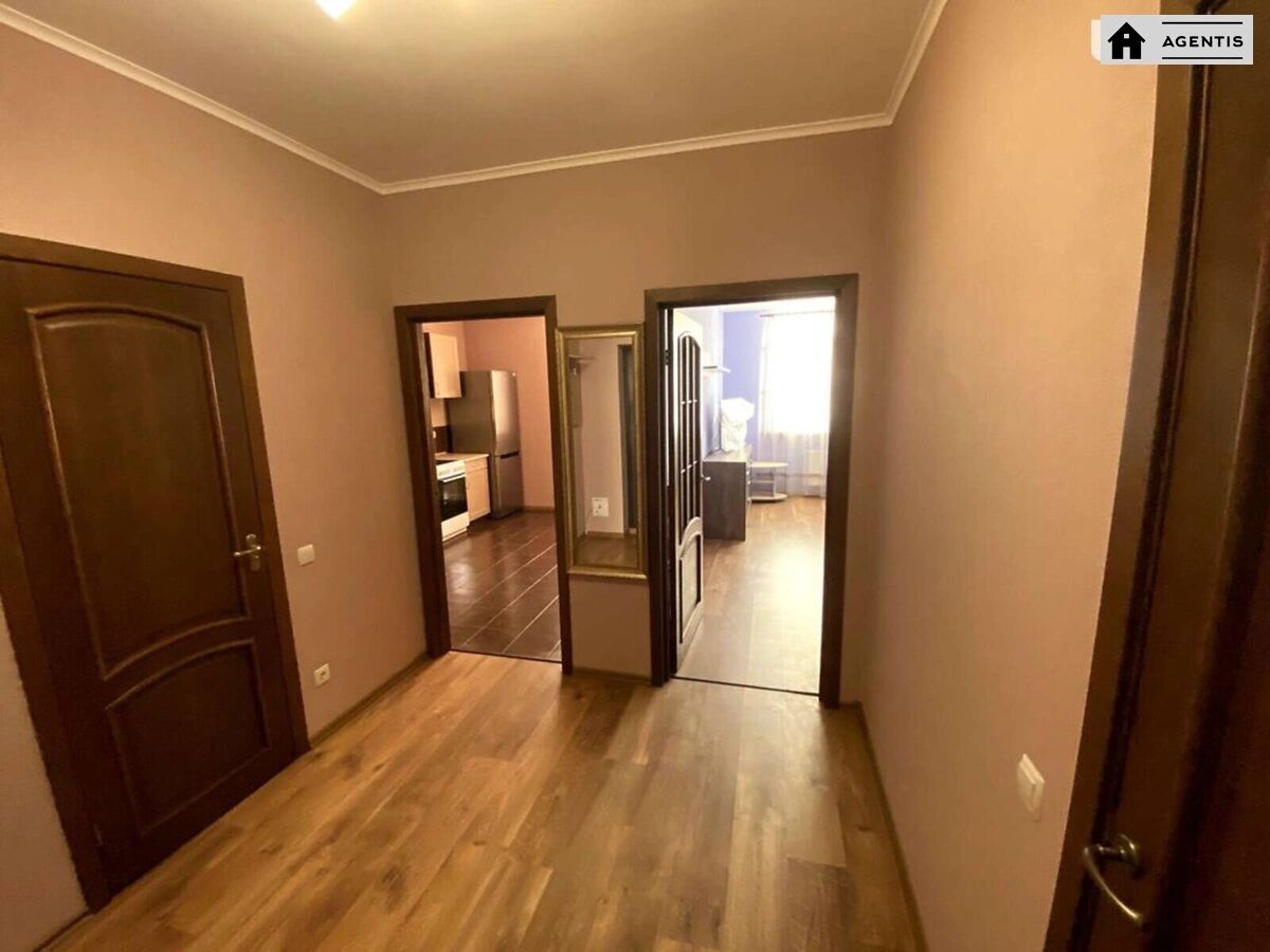 Сдам квартиру 1 комната, 47 m², 13 эт./16 этажей. 46, Любомира Гузара просп. (Космонавта Комарова), Киев. 