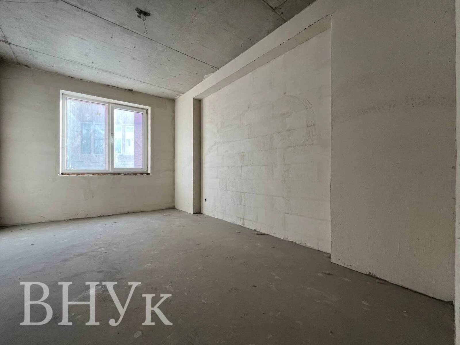 Apartments for sale 3 rooms, 925 m², 3rd fl./10 floors. Shpytalna vul., Ternopil. 