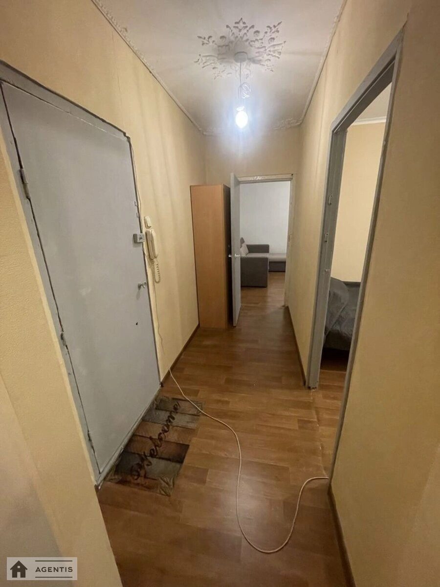 Здам квартиру 2 кімнати, 56 m², 8 пов./10 поверхів. 11, Івана Виговського вул. (Маршала Гречка), Київ. 