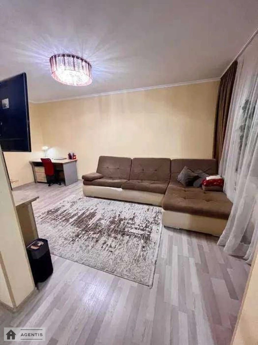 Сдам квартиру 2 комнаты, 52 m², 3 эт./19 этажей. 3, Киото 3, Киев. 