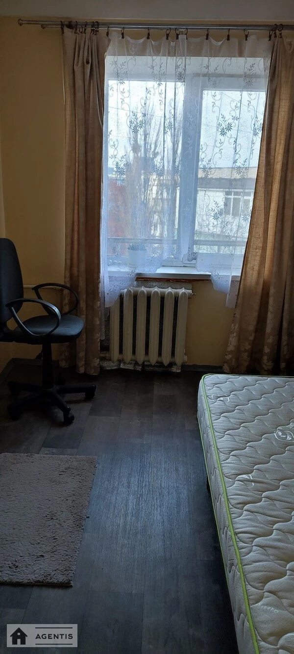 Apartment for rent 3 rooms, 60 m², 9th fl./9 floors. 10, Borschagivska 10, Kyiv. 