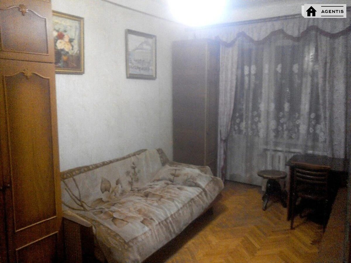 Apartment for rent 1 room, 31 m², 4th fl./7 floors. 114, Velyka Vaselkivska 114, Kyiv. 