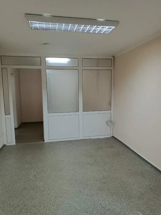 Сдам квартиру 2 комнаты, 60 m², 1 эт.. Пішоновская, Одесса. 