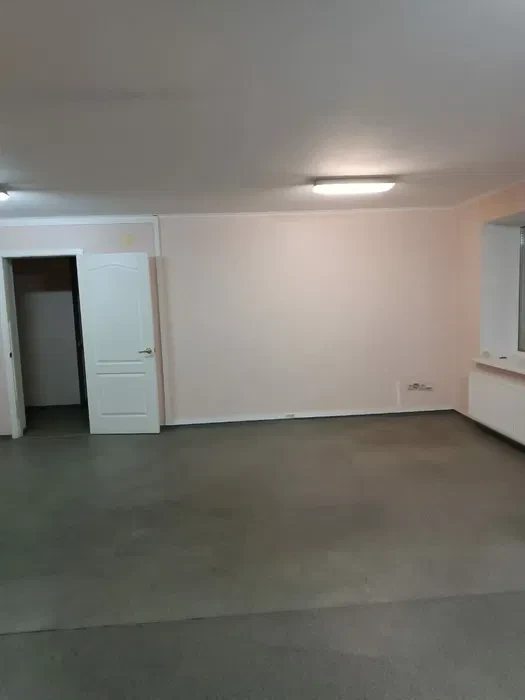 Сдам квартиру 2 комнаты, 60 m², 1 эт.. Пішоновская, Одесса. 