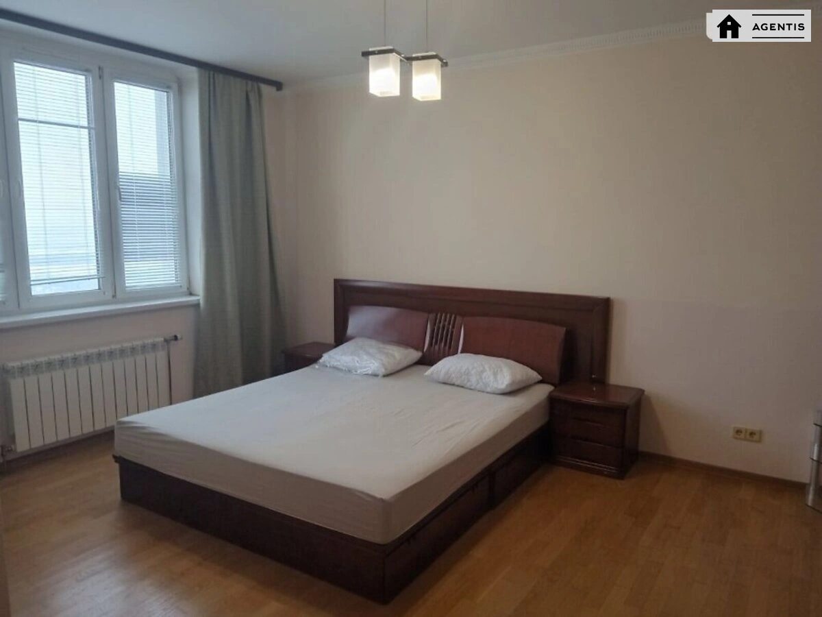 Apartment for rent 3 rooms, 110 m², 34th fl./37 floors. 21, Knyazhiy Zaton 21, Kyiv. 