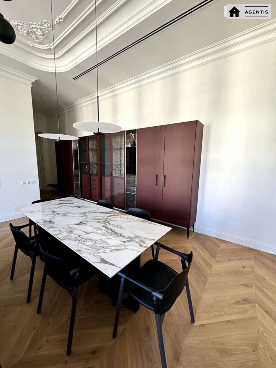 Apartment for rent 3 rooms, 83 m², 4th fl./6 floors. 7, Zankovetckoyi 7, Kyiv. 