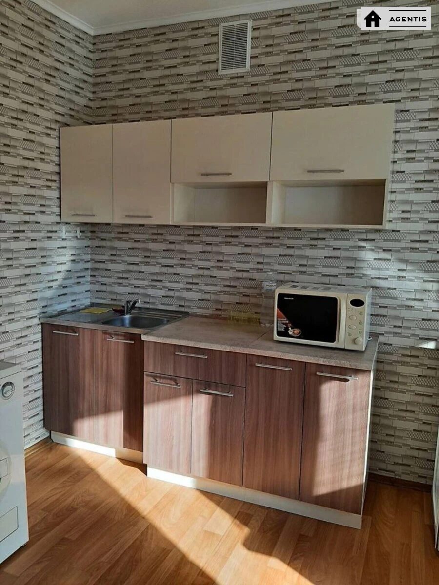 Apartment for rent 1 room, 48 m², 2nd fl./10 floors. Knyazhiy Zaton 4, Kyiv. 