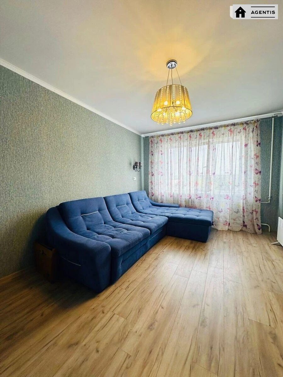 Apartment for rent 3 rooms, 69 m², 6th fl./9 floors. 5, Panteleymona Kulisha vul. Chelyabinska, Kyiv. 