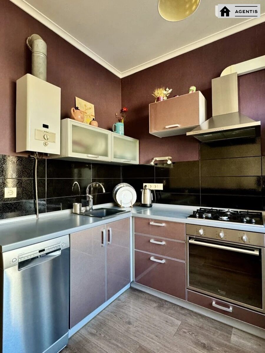 Apartment for rent 2 rooms, 54 m², 6th fl./7 floors. 134, Velyka Vaselkivska 134, Kyiv. 