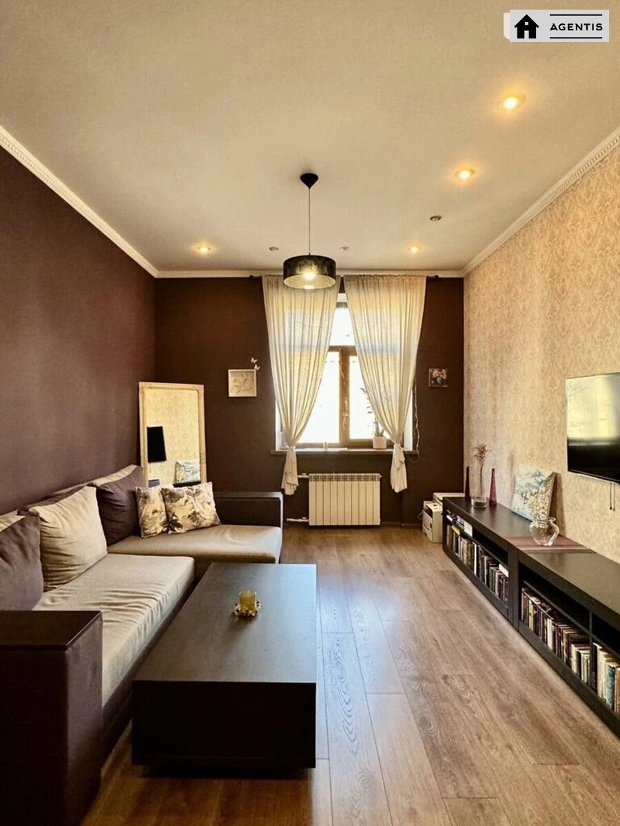 Apartment for rent 2 rooms, 54 m², 6th fl./7 floors. 134, Velyka Vaselkivska 134, Kyiv. 