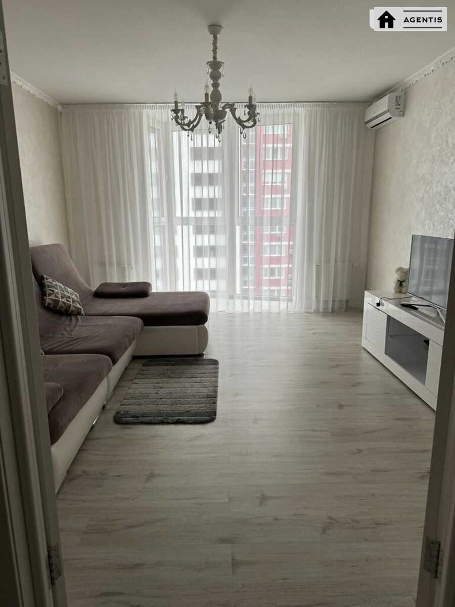 Apartment for rent 2 rooms, 70 m², 12th fl./25 floors. 2, Dragomanova 2, Kyiv. 