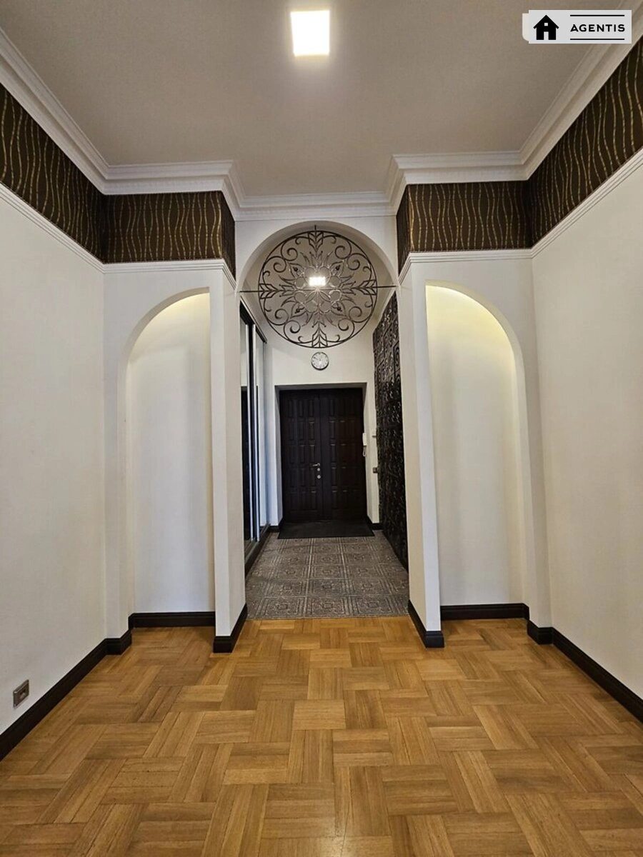 Apartment for rent 4 rooms, 180 m², 6th fl./6 floors. 26, Velyka Vaselkivska 26, Kyiv. 