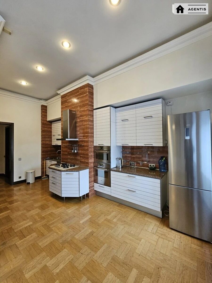 Apartment for rent 4 rooms, 180 m², 6th fl./6 floors. 26, Velyka Vaselkivska 26, Kyiv. 