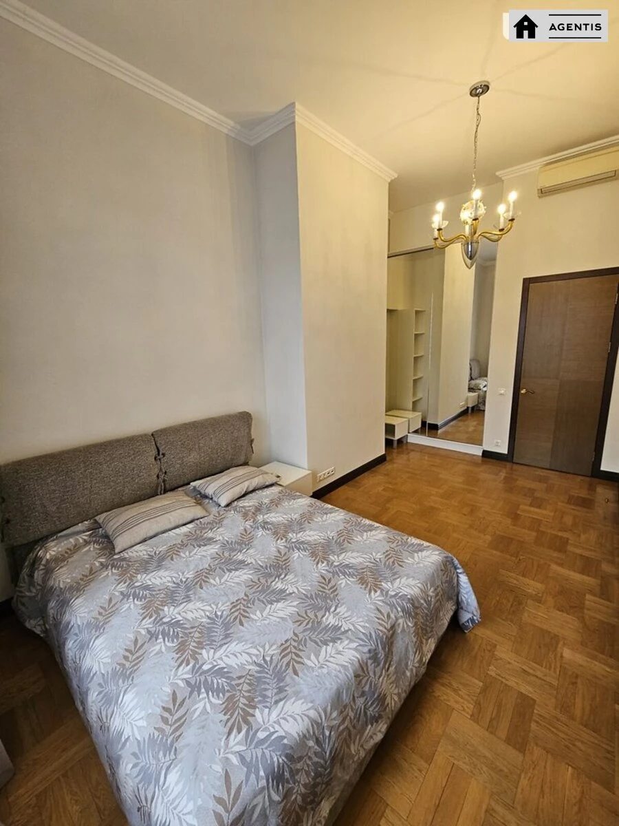 Apartment for rent 4 rooms, 180 m², 6th fl./6 floors. 26, Velyka Vaselkivska 26, Kyiv. 