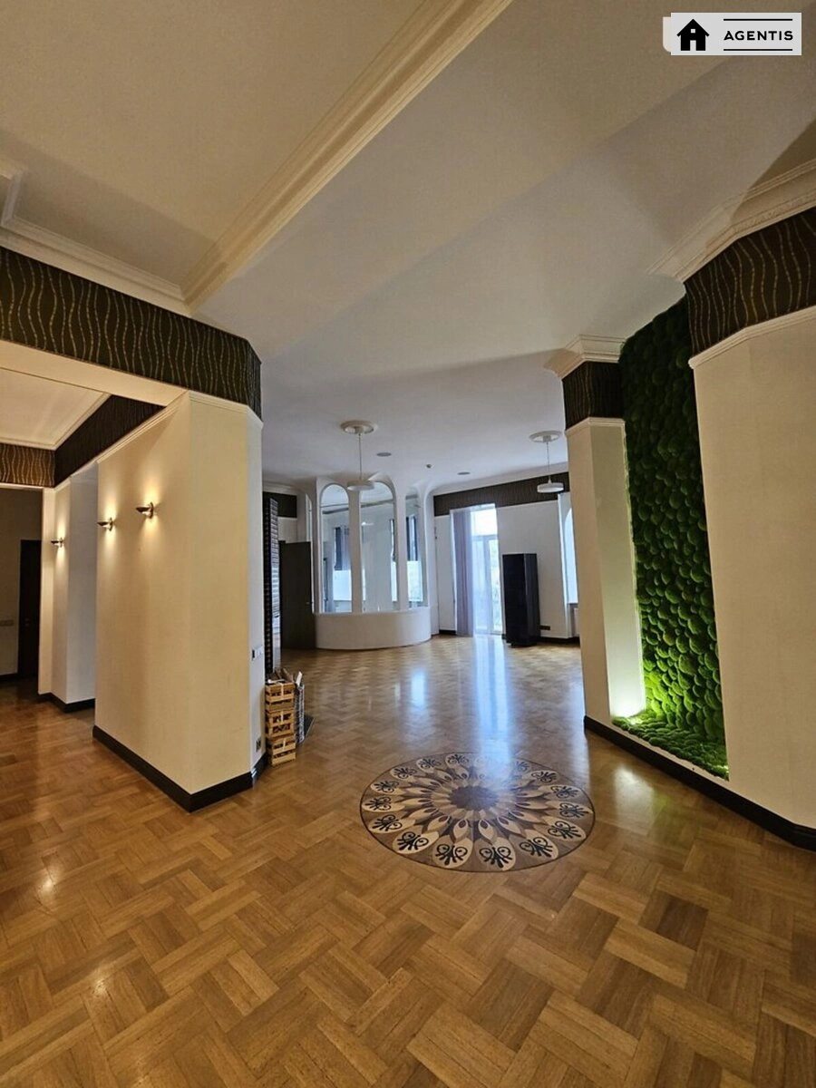 Apartment for rent 4 rooms, 180 m², 6th fl./6 floors. 26, Velyka Vaselkivska 26, Kyiv. 