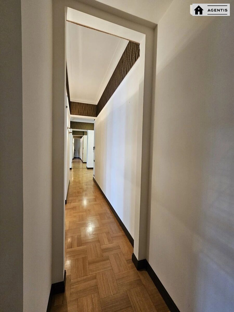 Apartment for rent 4 rooms, 180 m², 6th fl./6 floors. 26, Velyka Vaselkivska 26, Kyiv. 