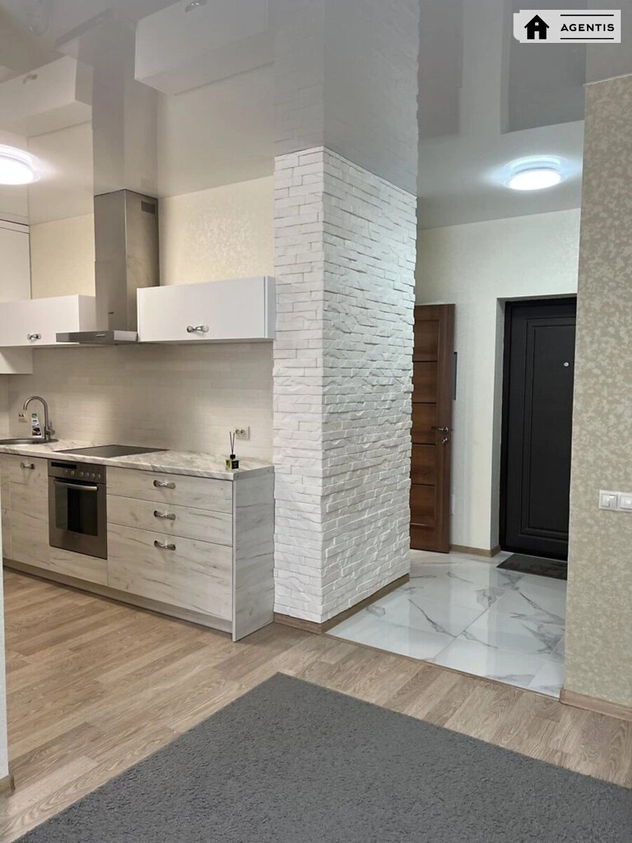 Сдам квартиру 2 комнаты, 55 m², 5 эт./26 этажей. 37, Митрополита Василя Липківського вул. (Урицького), Киев. 