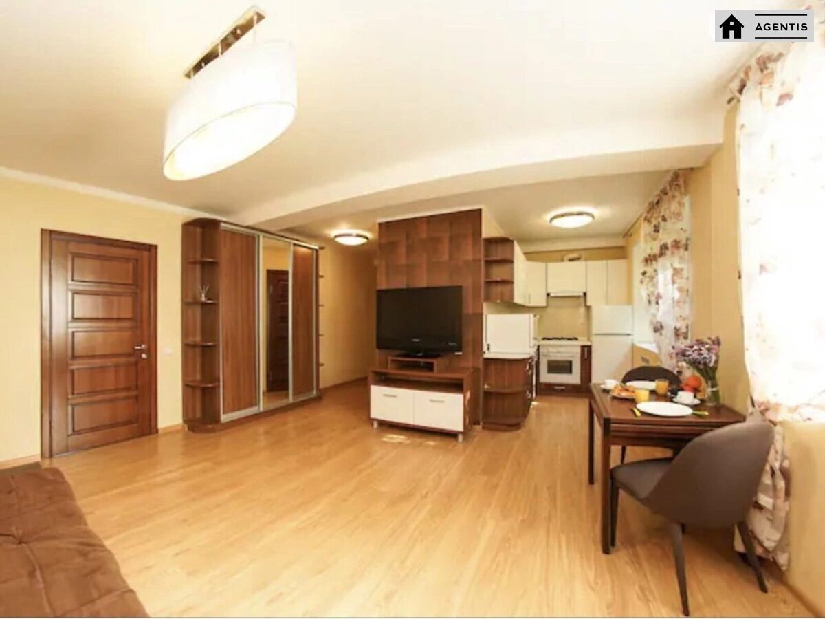 Сдам квартиру 2 комнаты, 45 m², 1 эт./11 этажей. 9, Мечникова 9, Киев. 