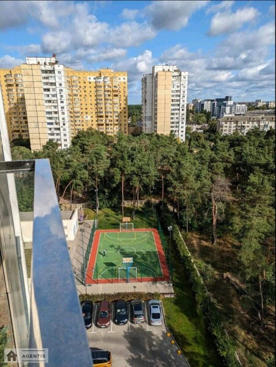 Сдам квартиру 1 комната, 47 m², 10 эт./26 этажей. 28, Князя Романа Мстиславича 28, Киев. 