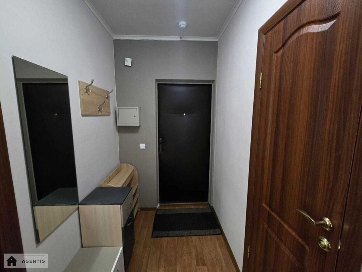 Здам квартиру 1 кімната, 37 m², 5 пов./25 поверхів. 14, Бориса Гмирі вул., Київ. 