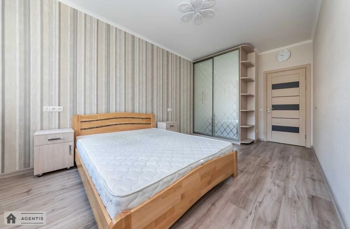 Сдам квартиру 1 комната, 45 m², 5 эт./18 этажей. 20, Родини Крістерів вул., Киев. 