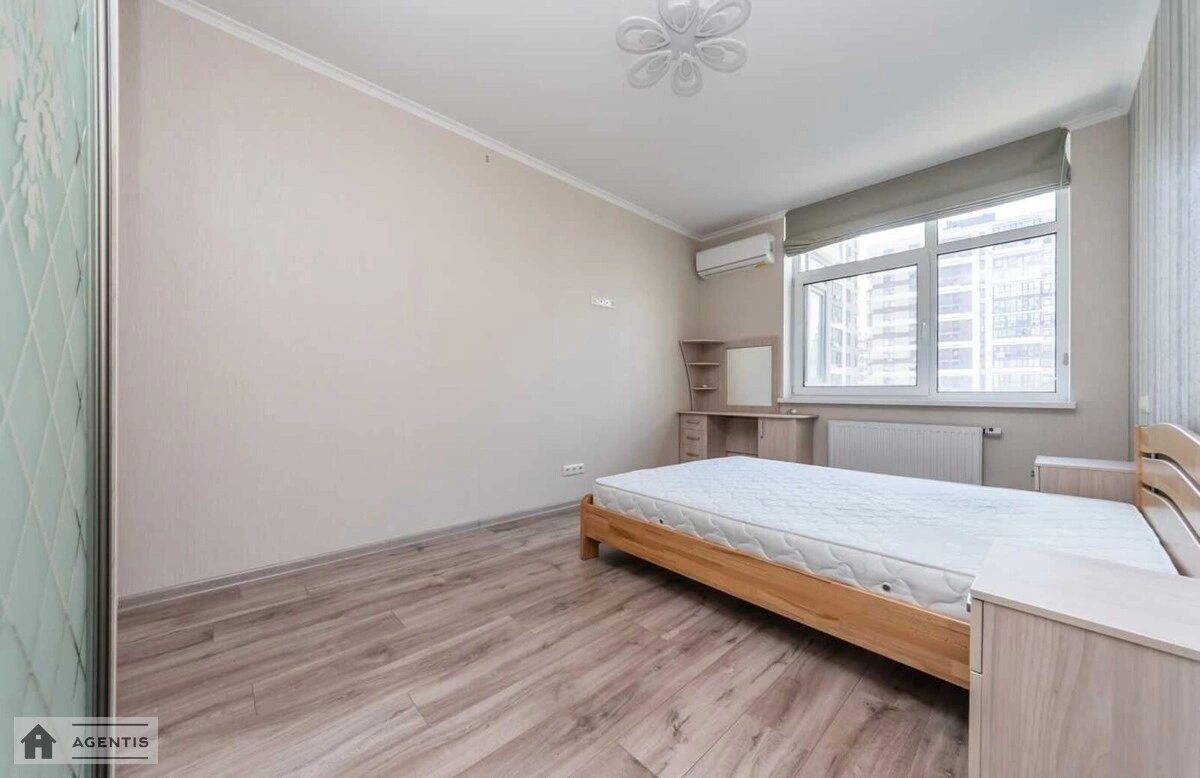 Сдам квартиру 1 комната, 45 m², 5 эт./18 этажей. 20, Родини Крістерів вул., Киев. 