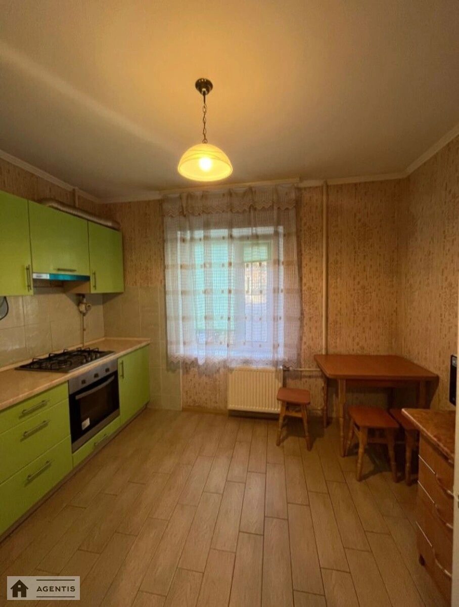 Здам квартиру 3 кімнати, 76 m², 1 пов./9 поверхів. 25, Ревуцького 25, Київ. 