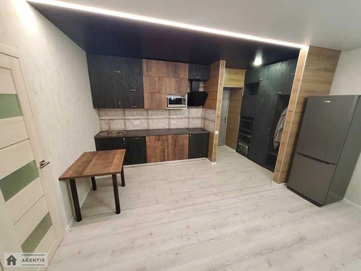 Сдам квартиру 2 комнаты, 46 m², 9 эт./16 этажей. Композитора Лятошинського вул., Киев. 