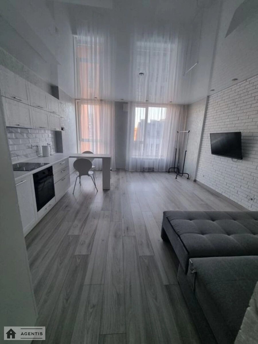 Сдам квартиру 1 комната, 36 m², 7 эт./12 этажей. Регенераторная 4, Киев. 