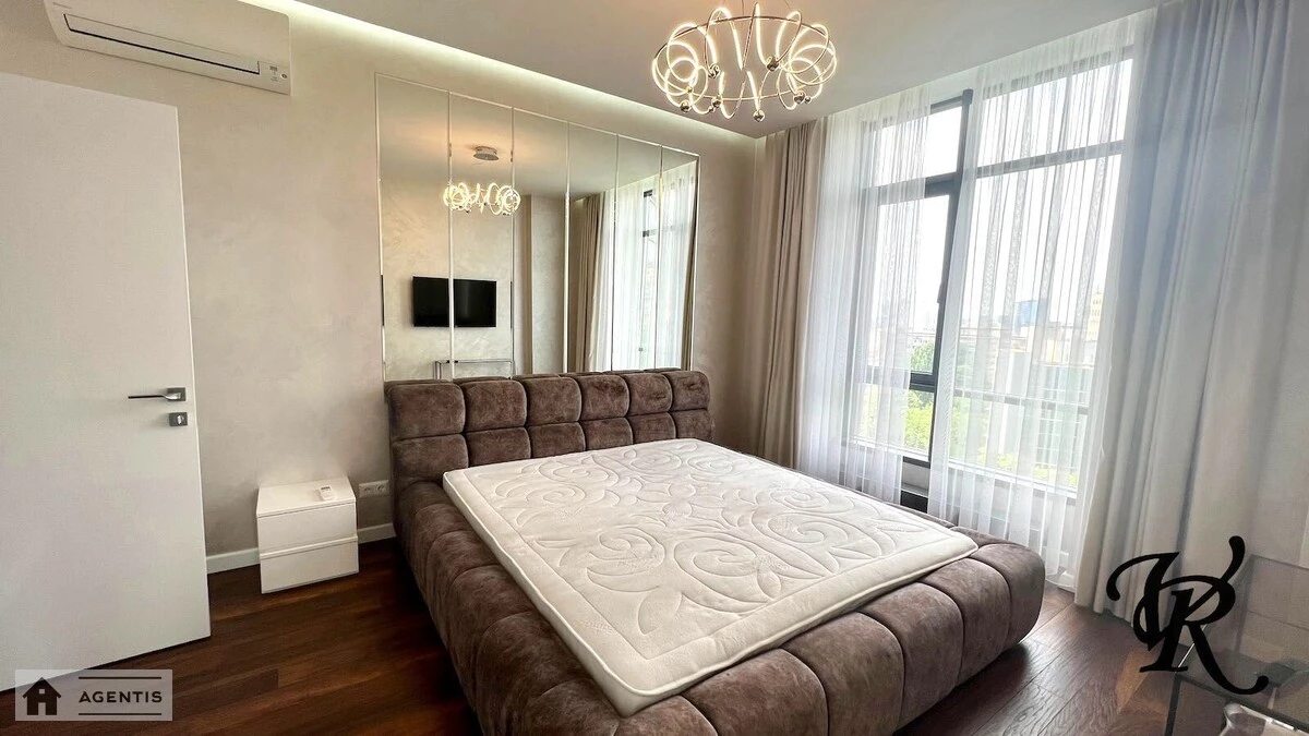 Сдам квартиру 2 комнаты, 95 m², 17 эт./28 этажей. 2, Болсуновська вул. (Сергія Струтинського), Киев. 