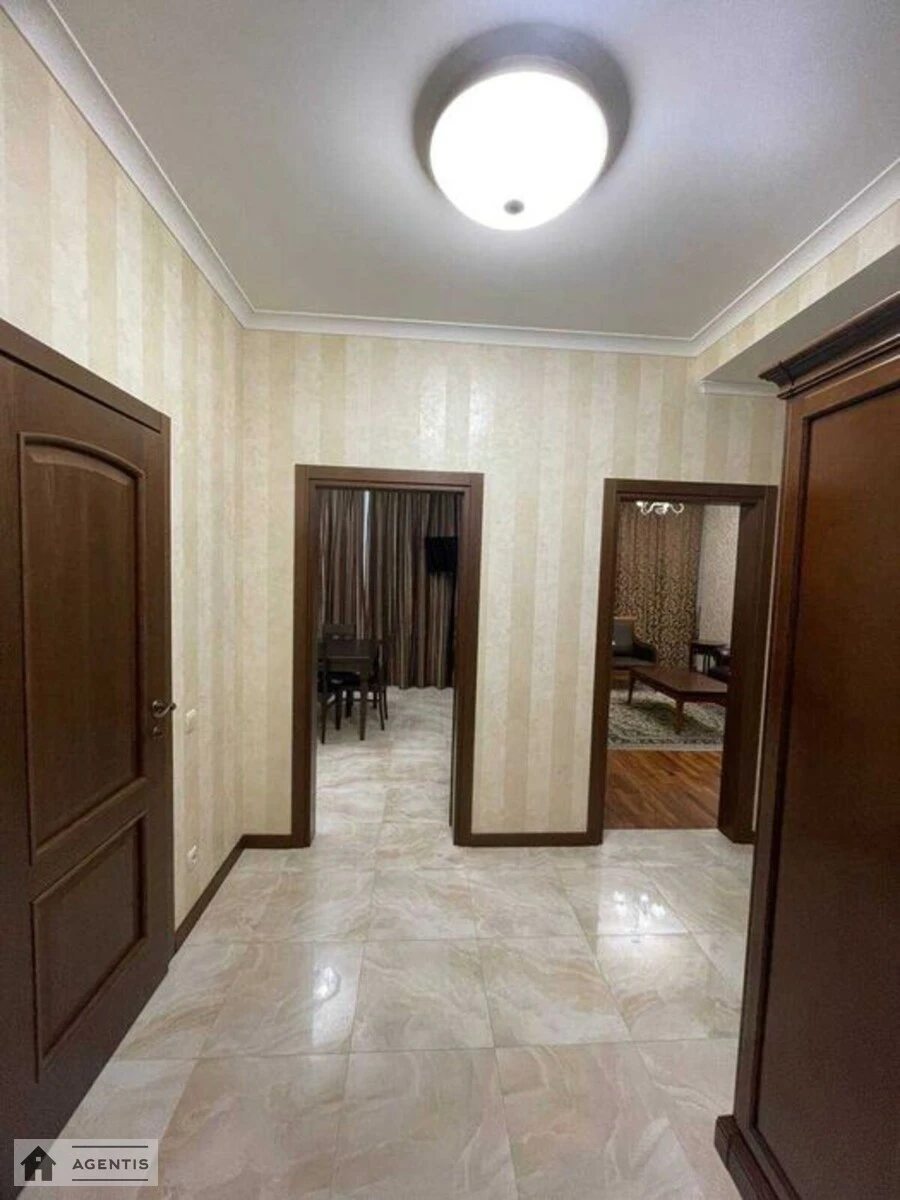 Сдам квартиру 2 комнаты, 78 m², 14 эт./17 этажей. 14, Андрія Верхогляда вул. (Михайла Драгомірова), Киев. 