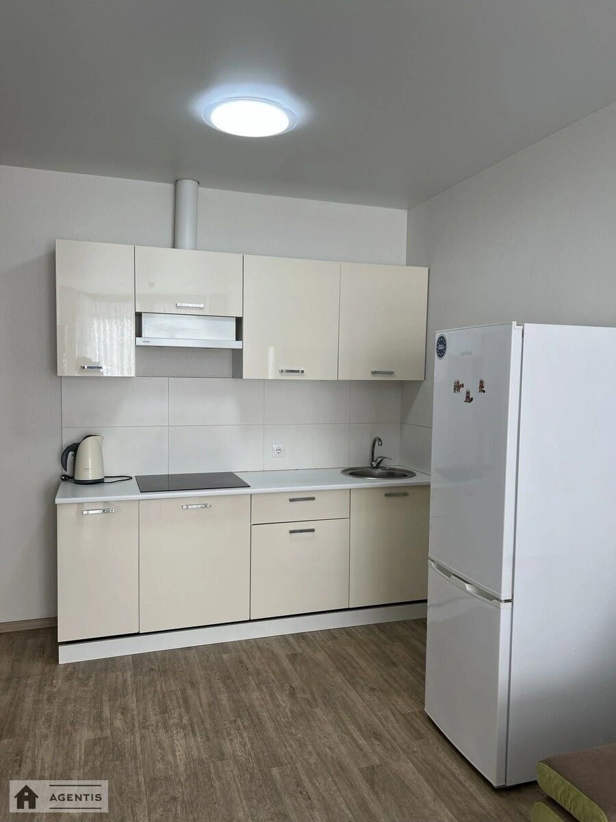 Сдам квартиру 2 комнаты, 51 m², 6 эт./25 этажей. 2, Драгоманова 2, Киев. 