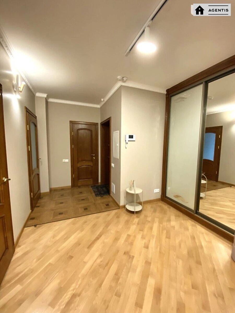 Apartment for rent 3 rooms, 111 m², 9th fl./21 floors. 75, Dmytrivska 75, Kyiv. 